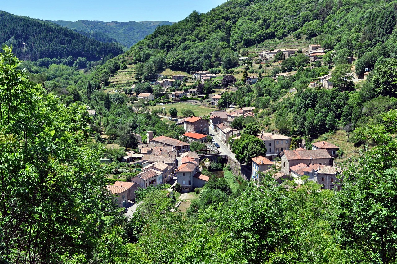 Découvrir et savourer les trésors de l’Ardèche au camping la Grand’Terre !